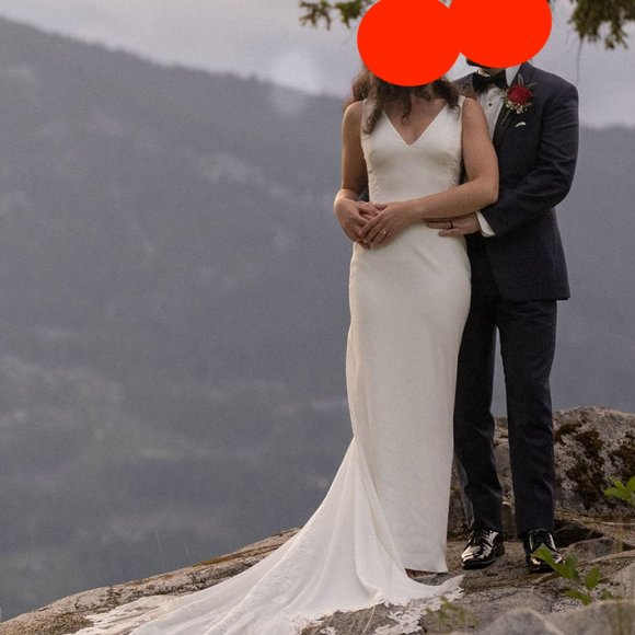 Wedding Dress Pronovias x Ashley Graham Season 2 - Harbour Wedding - Picture 5 of 6